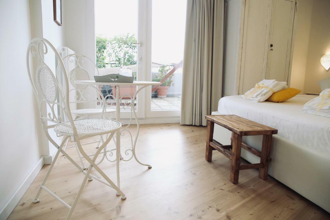 Le Home Rooms Лечче Экстерьер фото